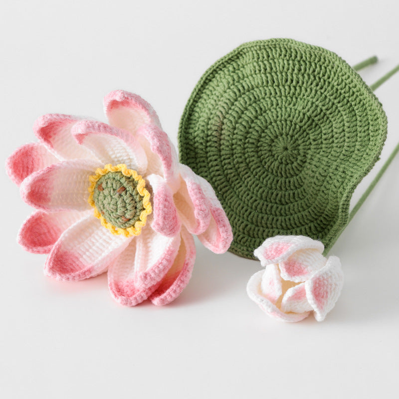 New Handcrafted Crocheted Lucky Lotus Flower Set: Finished Product for Floral Arrangements, Suitable for Vase Decoration or Bouquet Wrapping