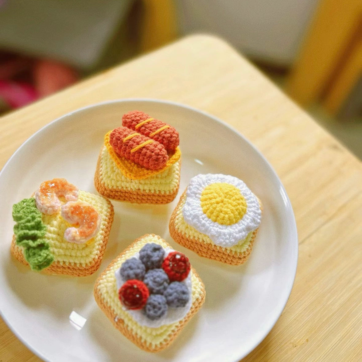 PATTER: Fun Crochet Toast Keychain - Yarn Bread Slice Charm for Keychains or Bags, Perfect Gift for Best Friend