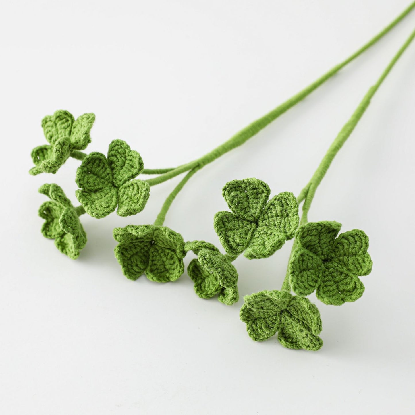 Woodland-Themed Crocheted Four-Leaf Clover Flower Branches: Ready-Made Bouquet Materials for Table, Desk, Wall Decor, Multi-Head with Leaves