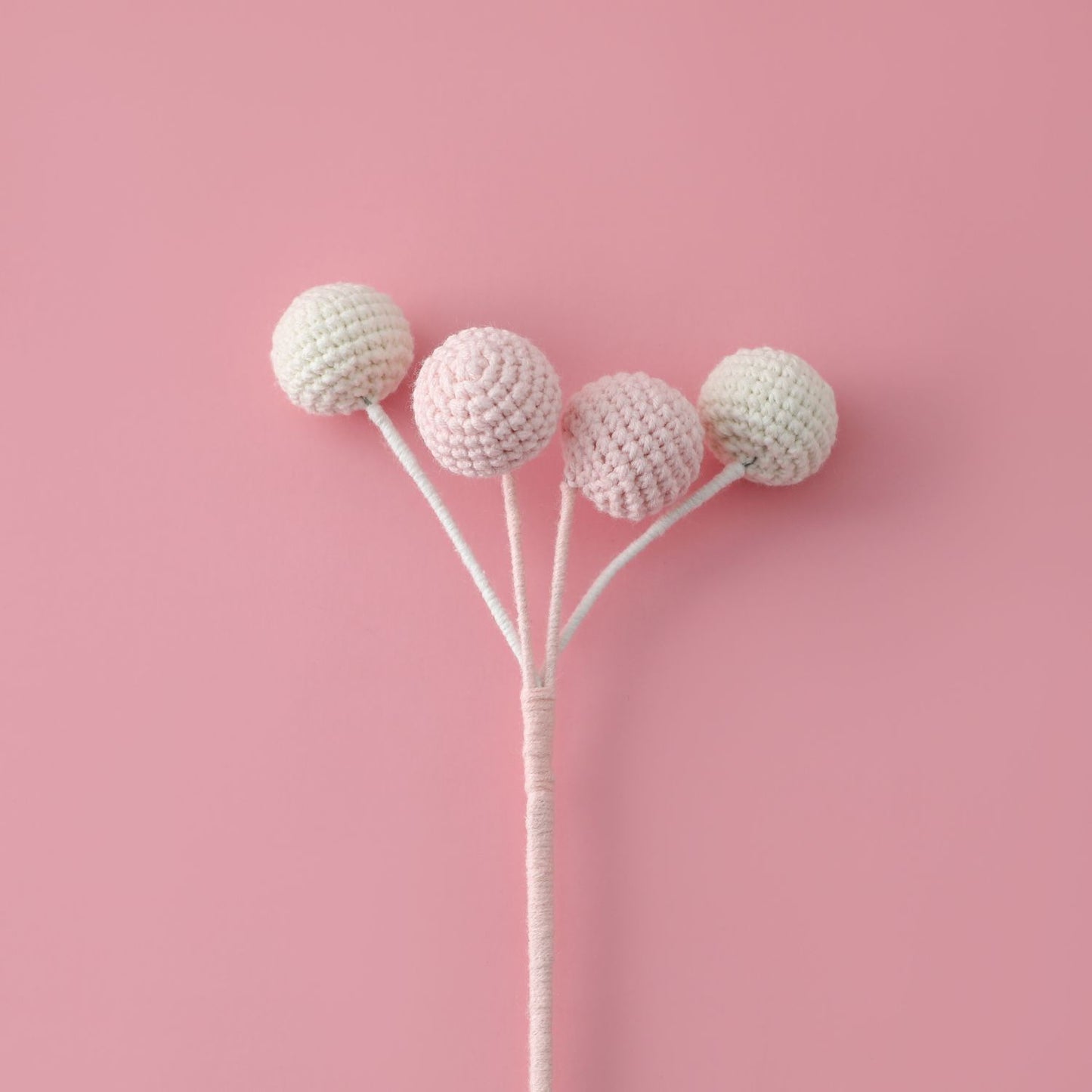 Nordic Home Decor, Everlasting Imitation Flowers with Crocheted Golden Globe Flower Branches, Berry-Colored Tennis Rackets - Perfect Photography Props for Instagram-Style Shots