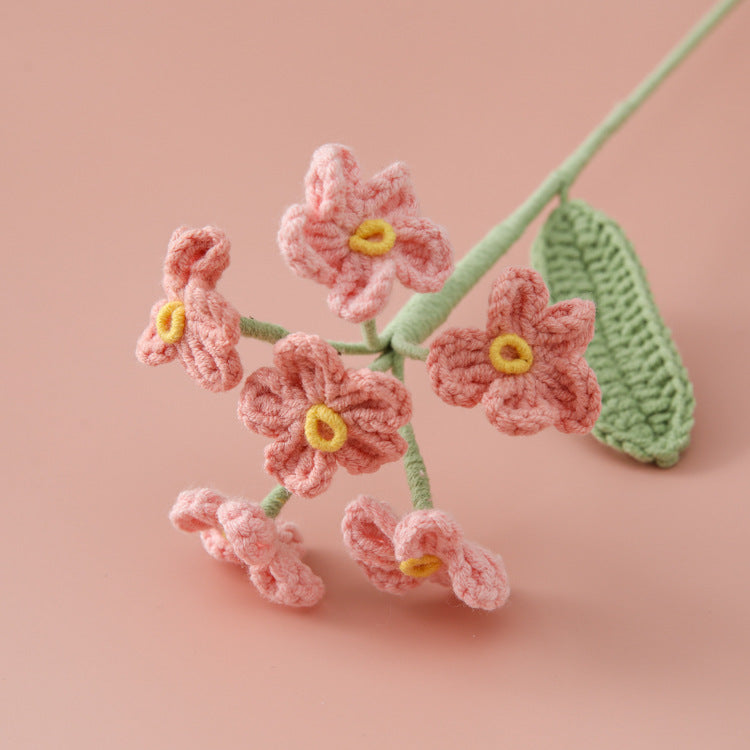 Delicate Handcrafted Crocheted Baby's Breath Bouquet with Gradient Milk Cotton Yarn - Perfect Gift for Teachers, Best Friends, and Loved Ones, Finished Floral Arrangement