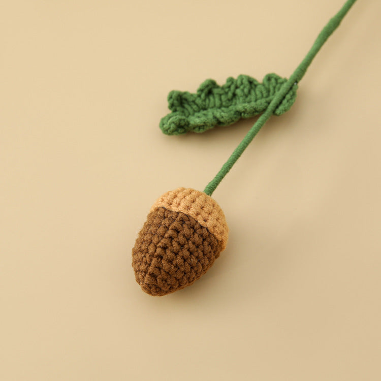 Nature-Inspired Realistic Yarn Oak Blossom Branches: Coffee Brown Fruits and Pinecone Crocheted, Perfect for Vintage Autumn and Winter Decor