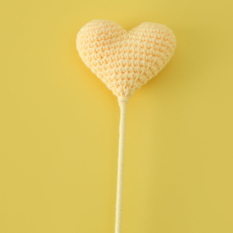 Crocheted Yarn Love Heart - Single Finished Piece, Ideal as a Birthday Gift, Match for DIY Bouquet Making, Perfect for Gifting to Your Girlfriend