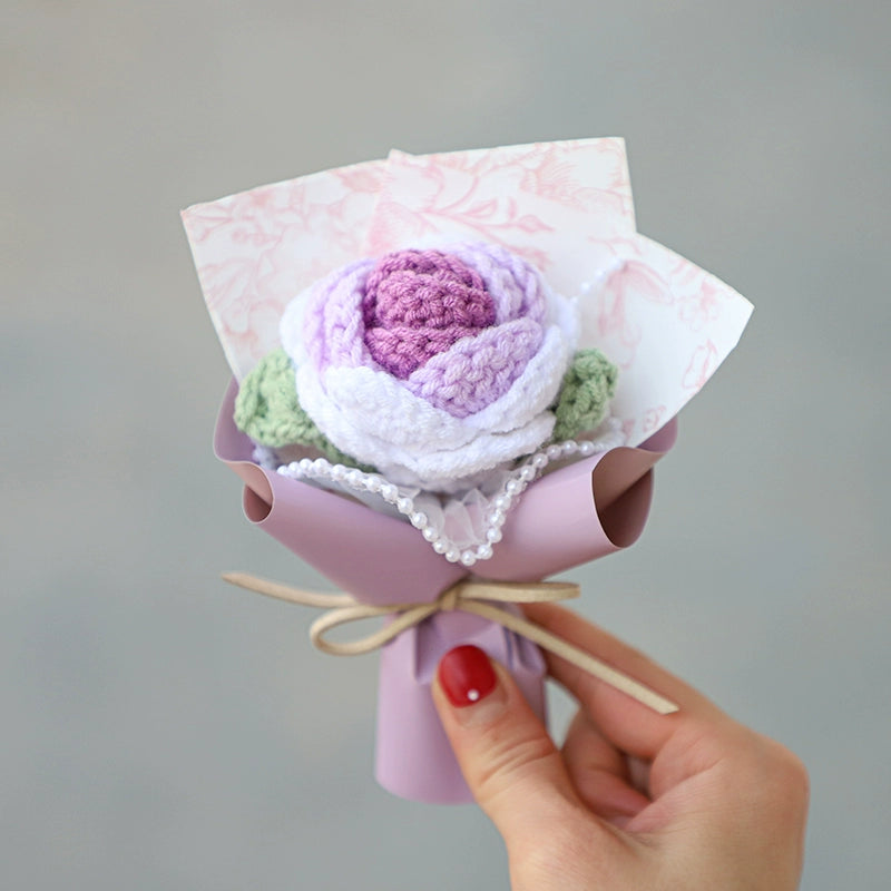 Mini Handcrafted Yarn Knitted Rose Bouquets: Mini Knit Flowers, Perfect for Gifts and Decorations for Girls and Mother's Day. These charming mini bouquets are ideal for adding a touch of handmade elegance to any occasion, from birthdays to special holiday